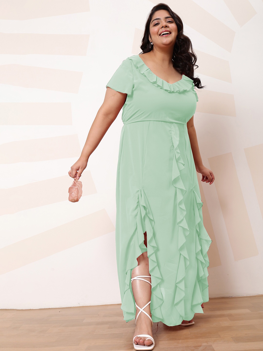 

Athena Ample Plus Size Round Neck Regular Sleeves Ruffled Maxi Dress, Green