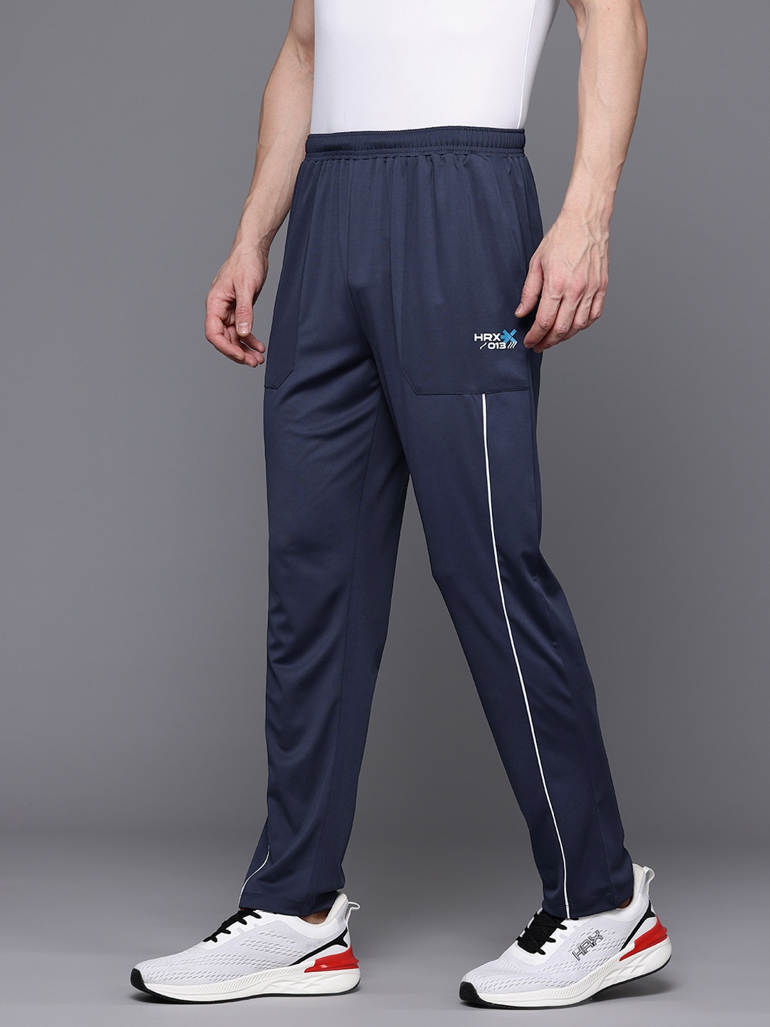

HRX by Hrithik Roshan Men Striped Regular Fit Track Pants, Navy blue