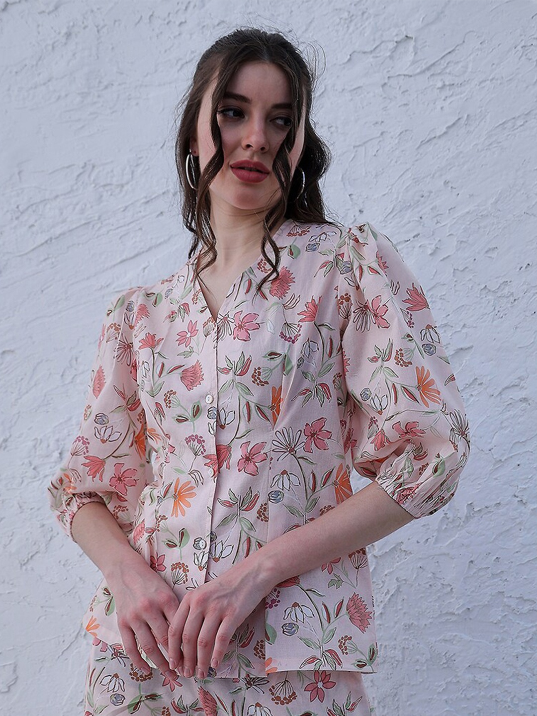 

Boho By Athena Floral printed V-Neck Puff Sleeves Shirt Style Top, Beige