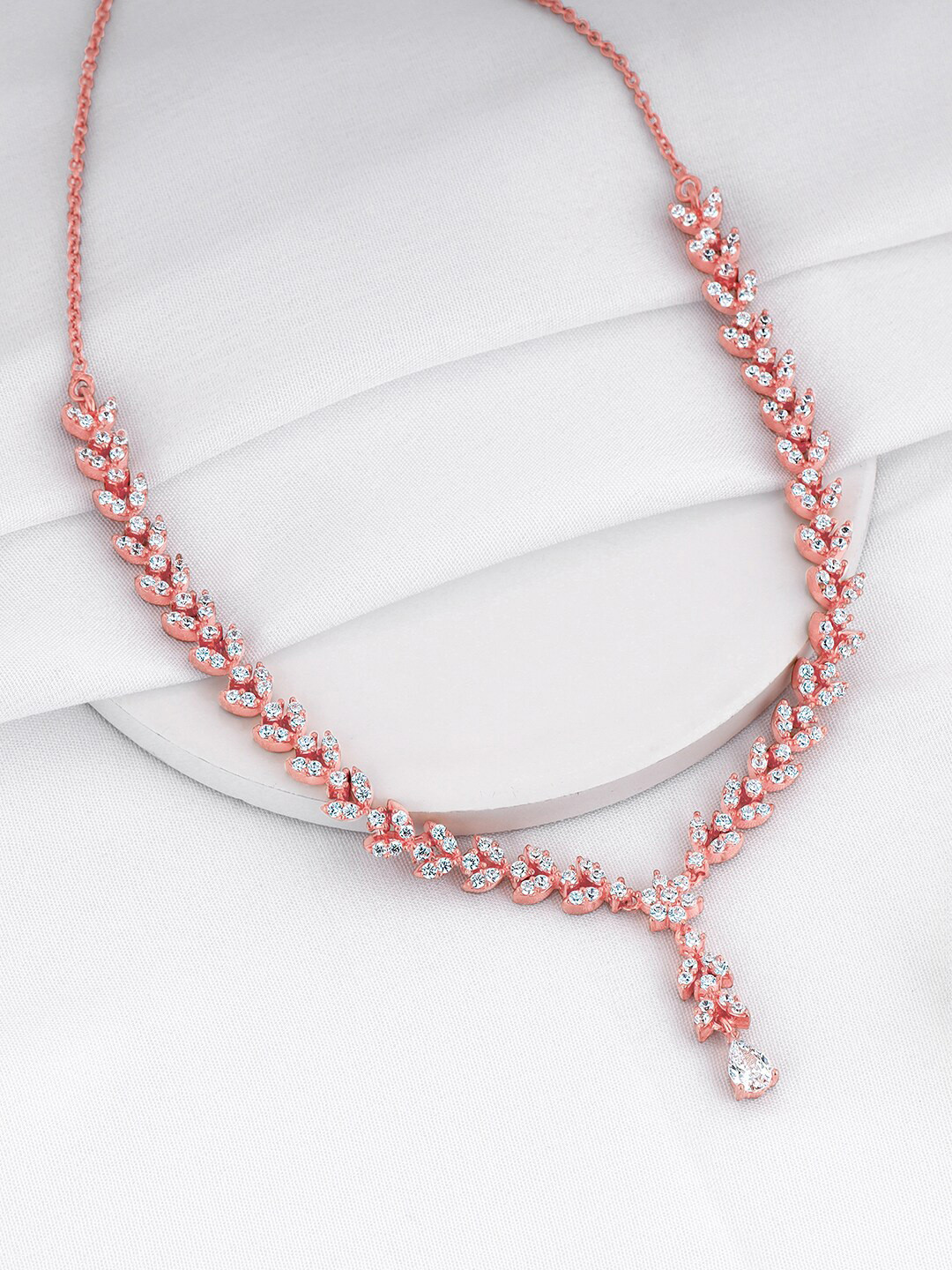 

GIVA 925 Silver Rose Gold-Plated Artificial Stones Studded Necklace Chain