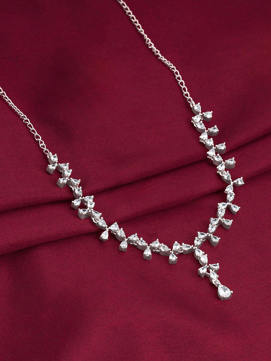 

GIVA 925 Silver Rhodium-Plated Artificial Stones Studded Necklace Chain