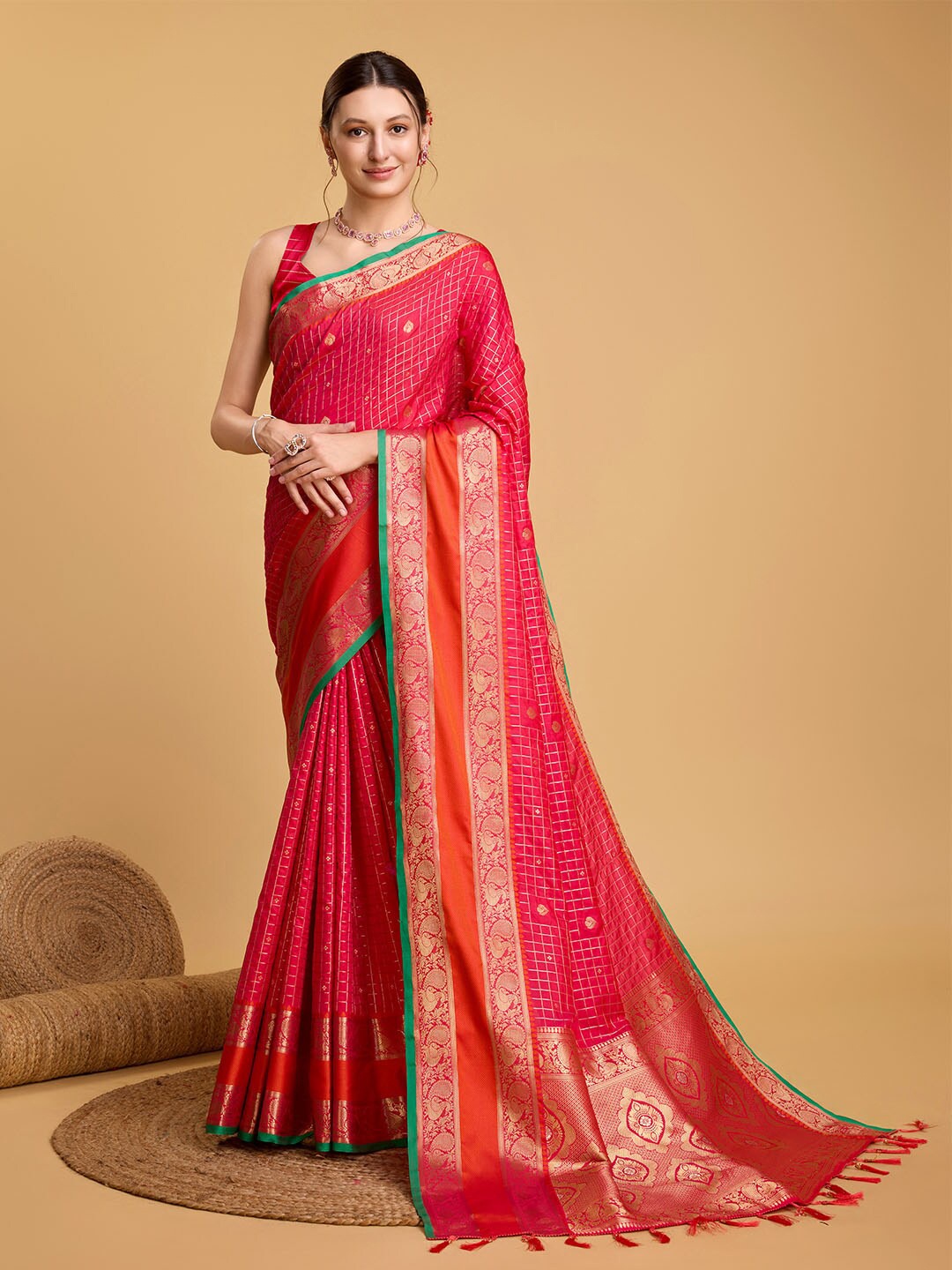 

Ishin Woven Design Zari Silk Blend Saree, Pink