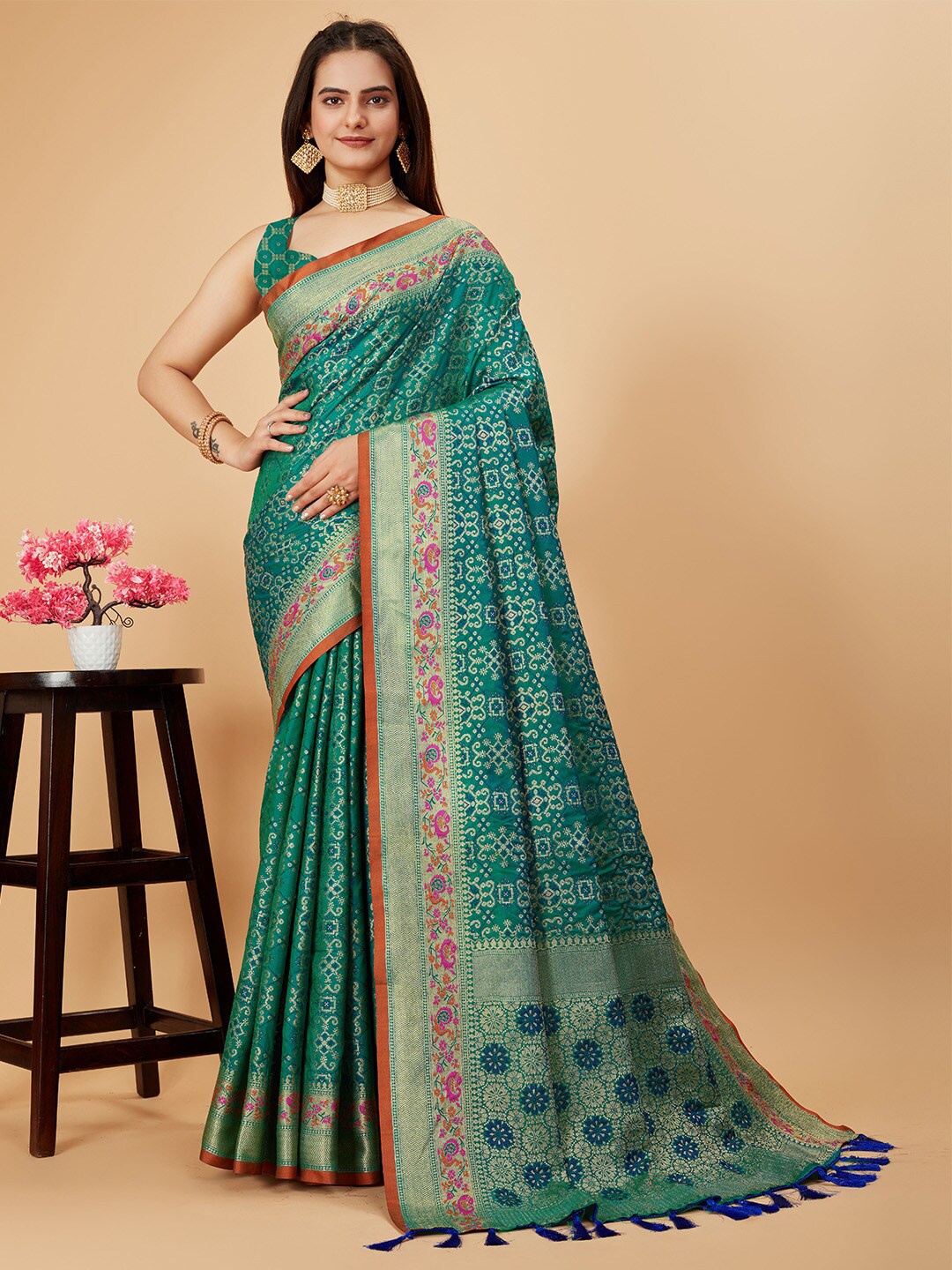 

Ishin Woven Design Zari Silk Blend Patola Saree, Green