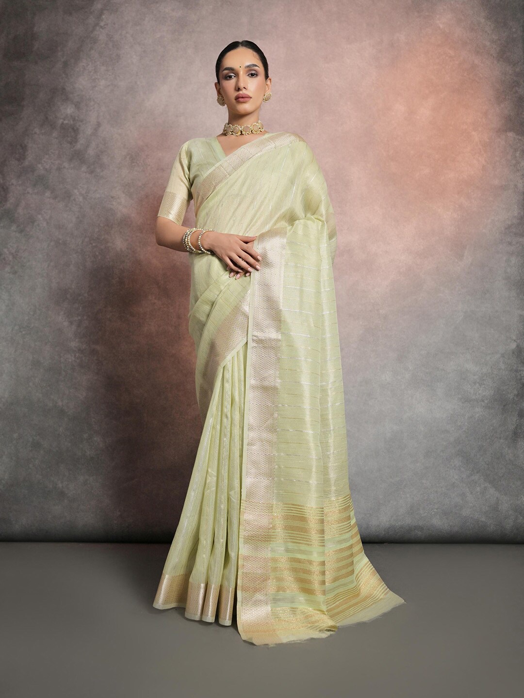

Ishin Zari Resham Silk Saree, Green