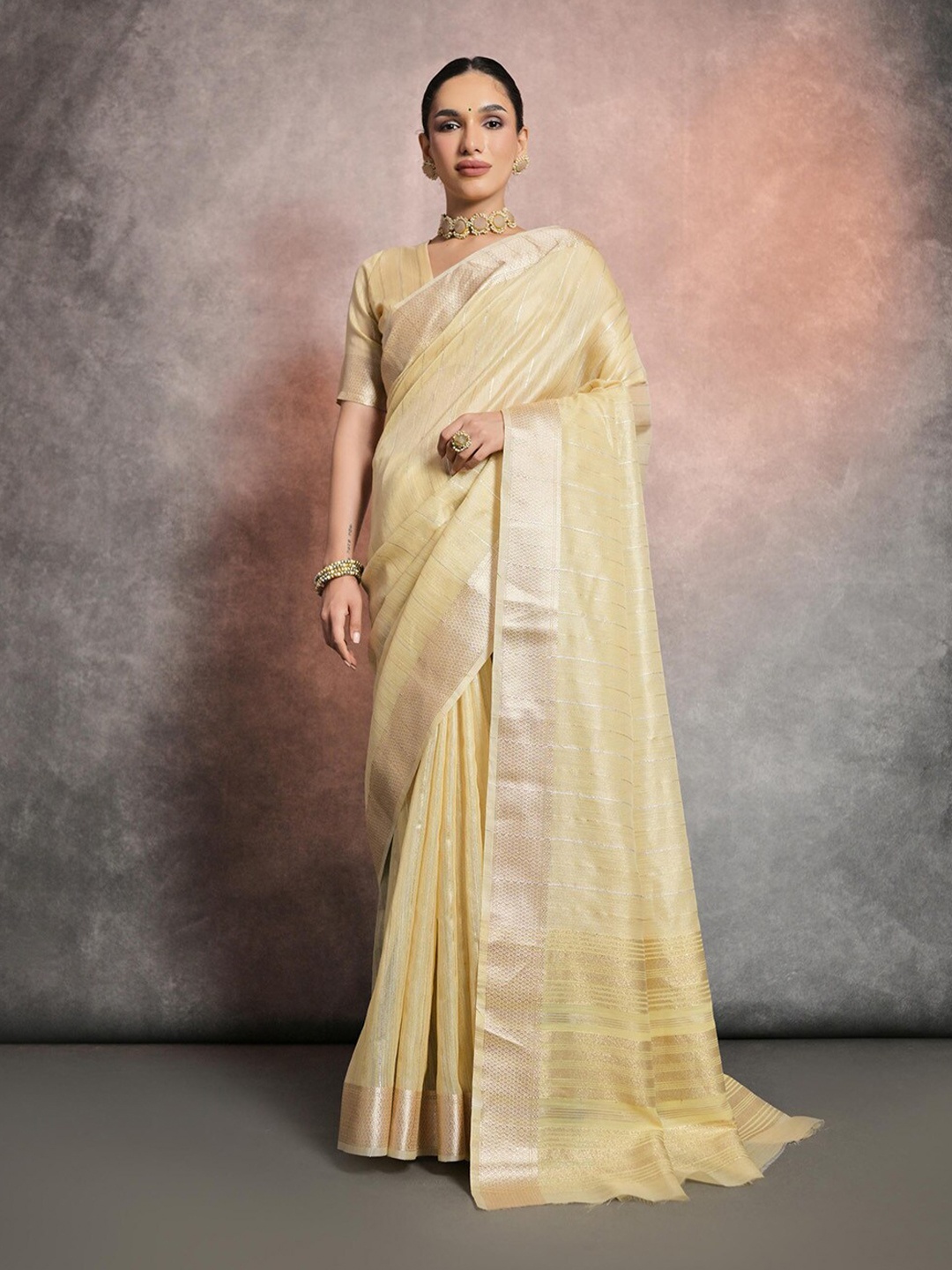 

Ishin Woven Design Zari Silk Blend Saree, Yellow