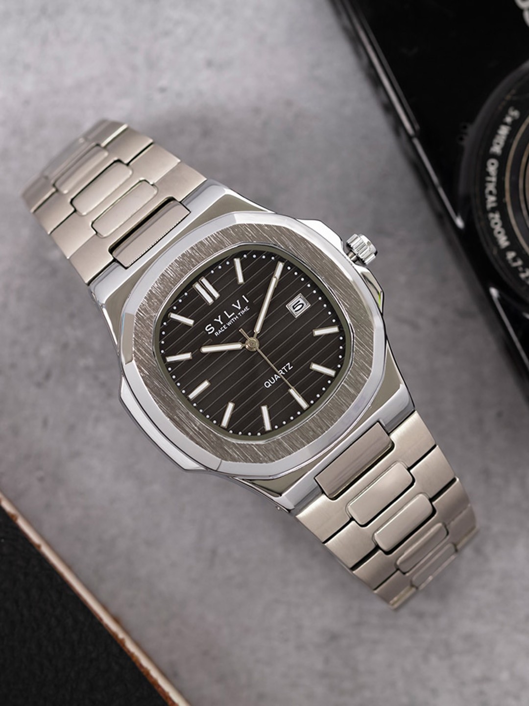 

Sylvi Men Bracelet Style Straps Analogue Multi Function Watch 1520-Black-silver