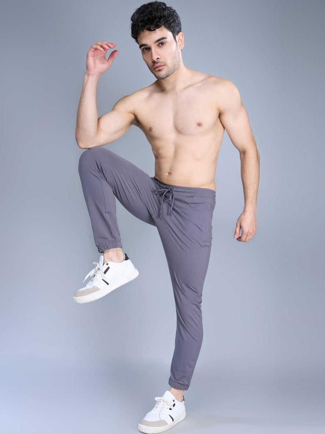 

MAXZONE Men 365 Mid Rise Sports Jogger, Grey melange