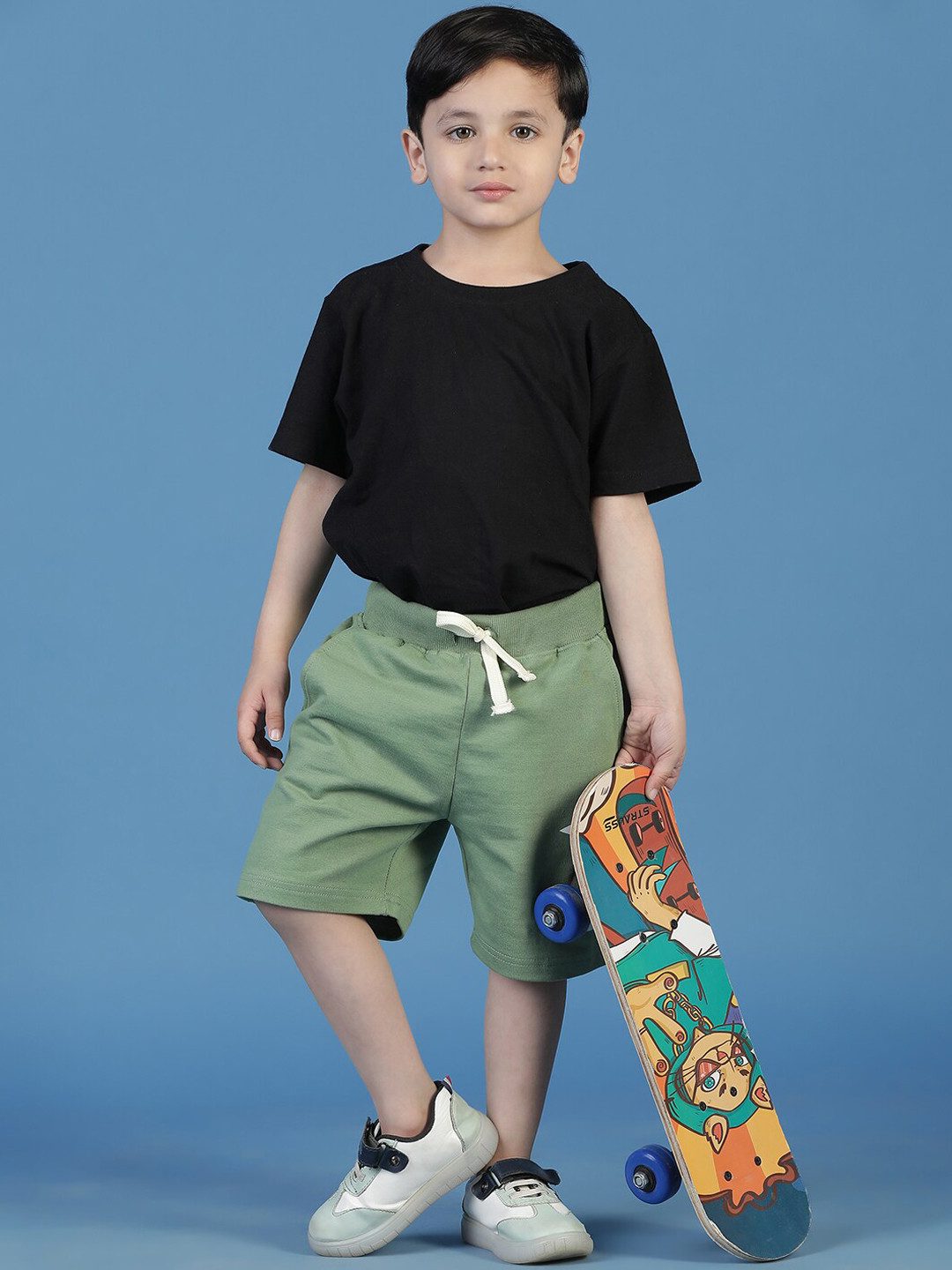 

TALES & STORIES Boys Mid Rise Cotton Shorts, Olive