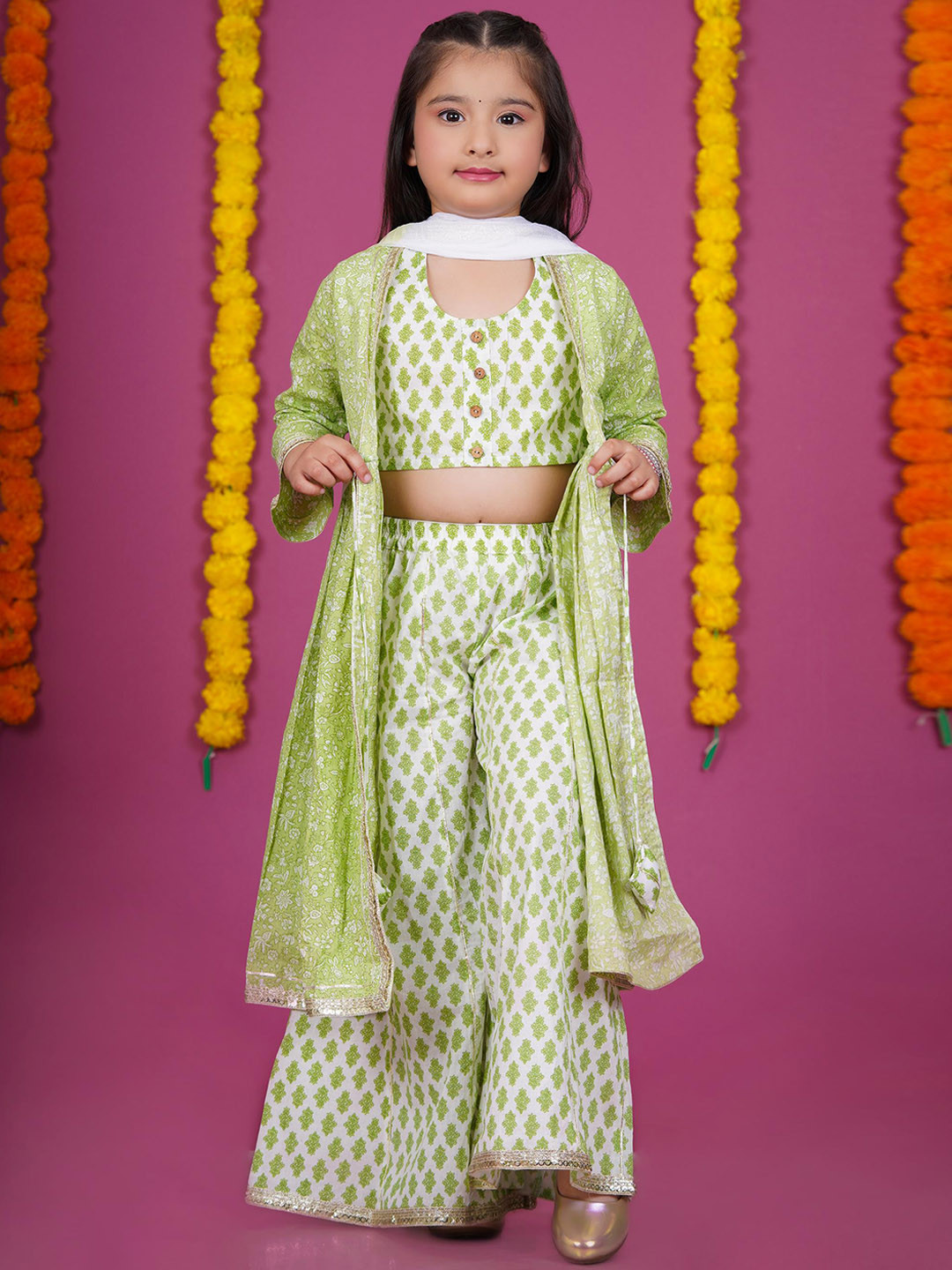 

Stuffie Land Girls Floral Printed Gotta Patti Pure Cotton Kurta with Palazzos & Dupatta, Green