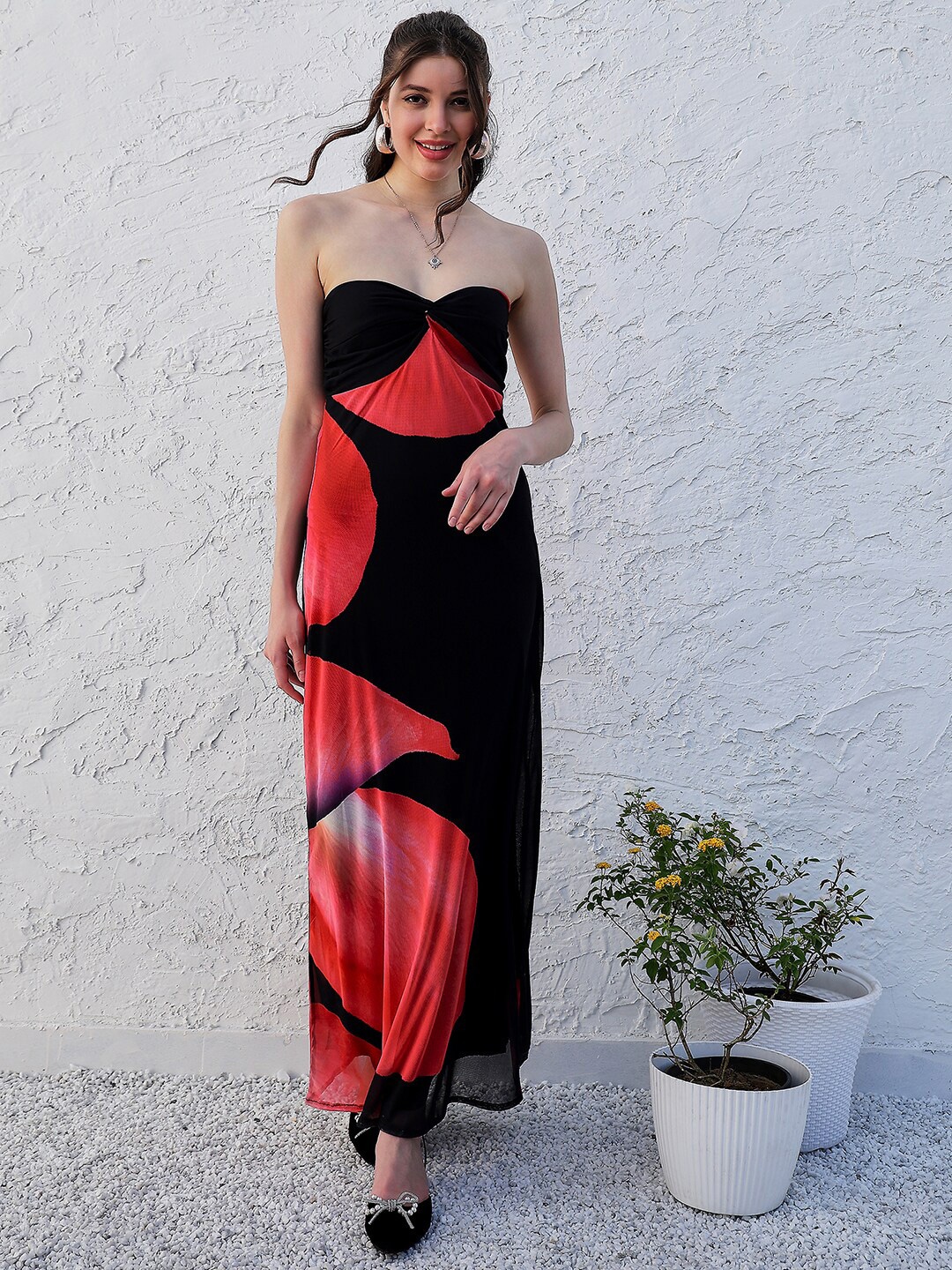 

Athena Black Abstract Printed Strapless Maxi Dress