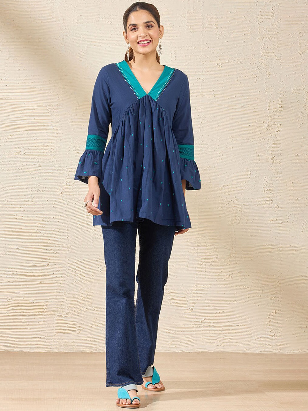 

Taneira V-Neck Geometric Woven Design Pure Cotton Panelled A-Line Kurta, Blue