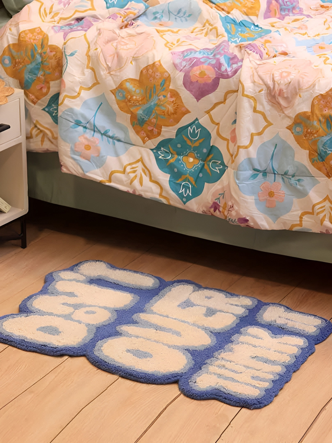 

BELLA TRUE Blue & Beige Abstract Hand-Tufted Carpet