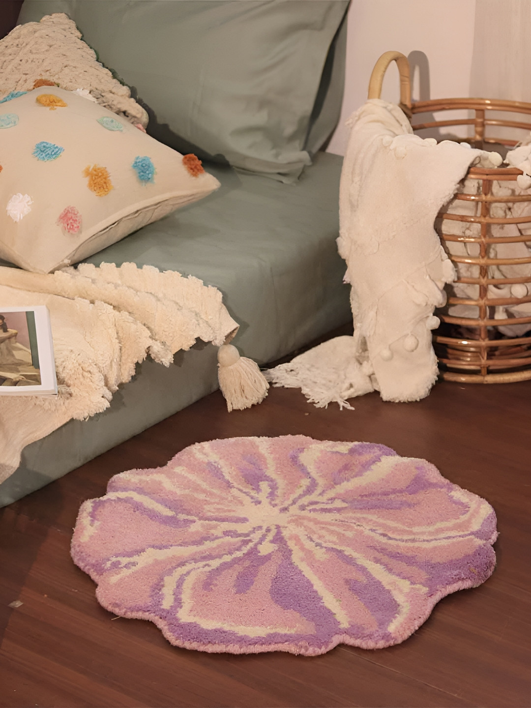 

BELLA TRUE Beige & Purple Floral Carpet