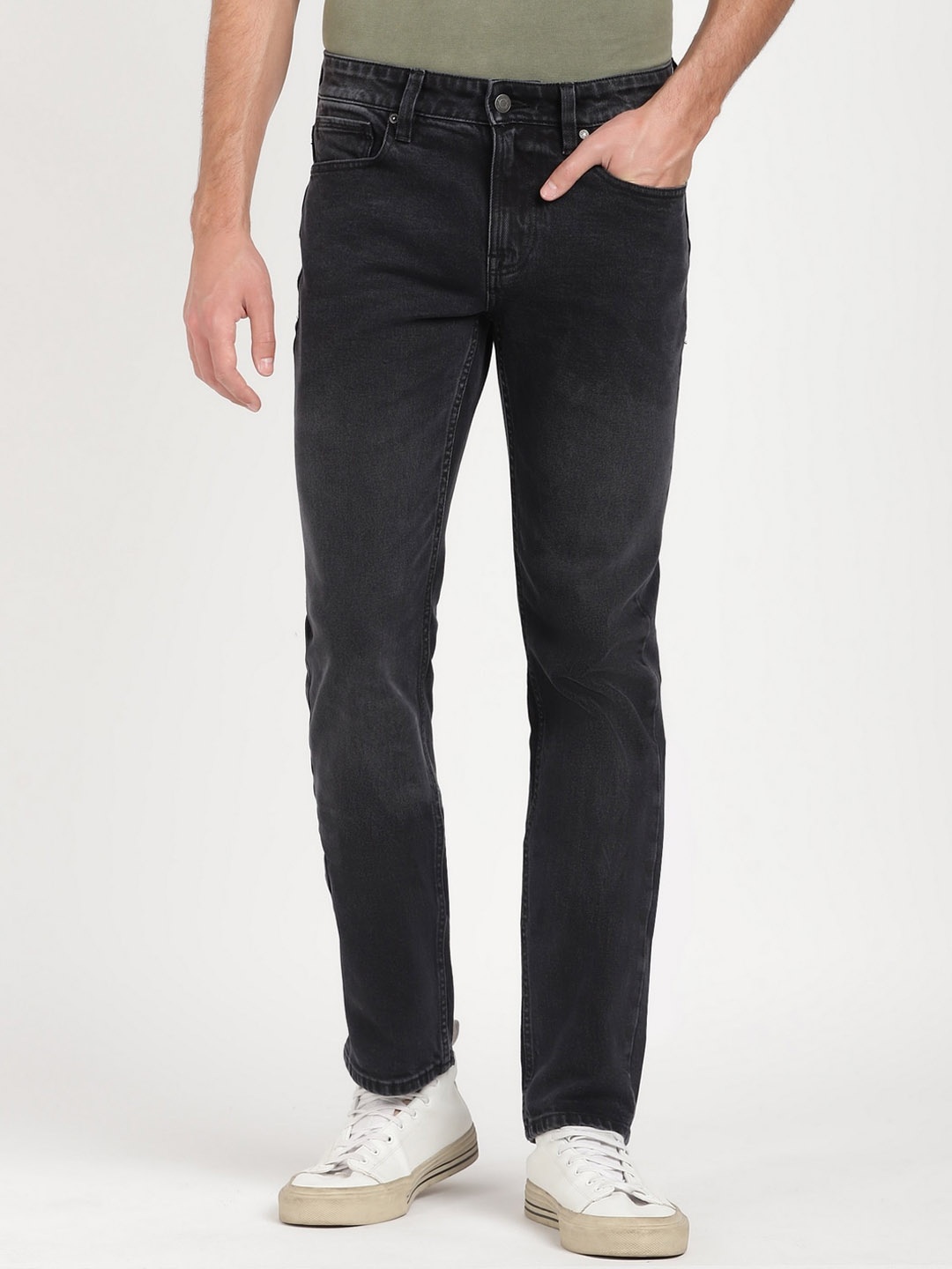 

GUESS Men Jean Mid-Rise Clean Look Cropped Stretchable Jeans, Charcoal