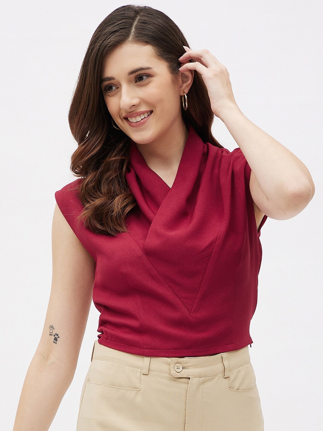 

Kibo Extended Sleeves Crepe Wrap Top, Maroon