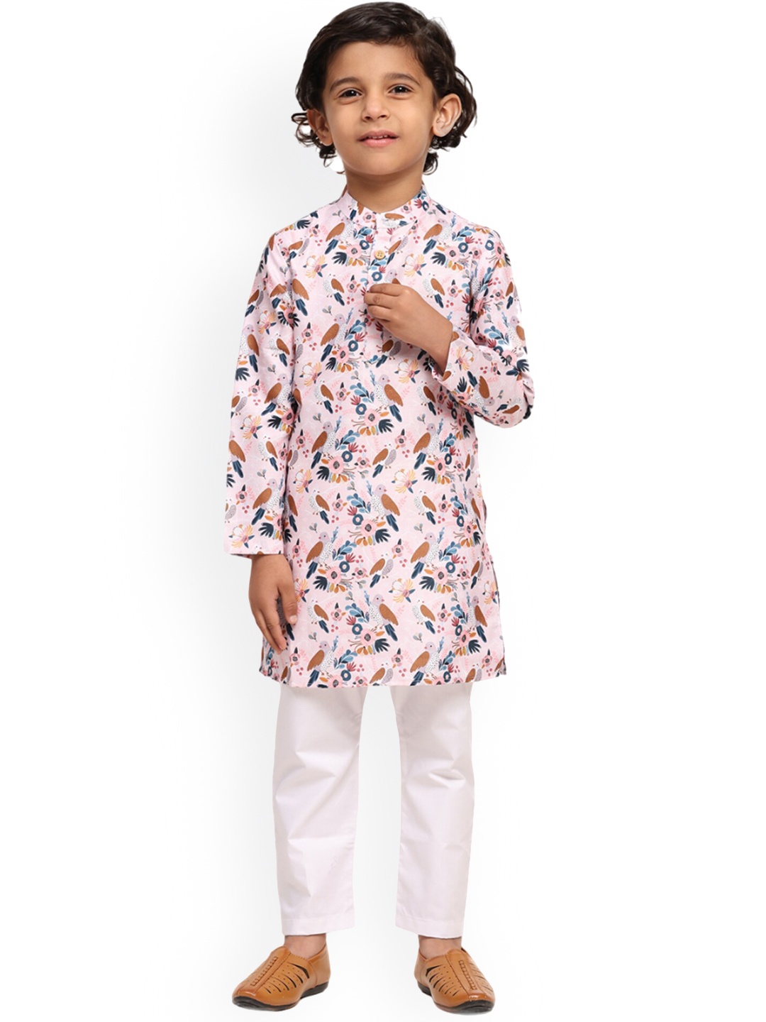 

BAESD Boys Quirky Printed Mandarin Collar Linen Straight Kurta With Pyjama, Pink