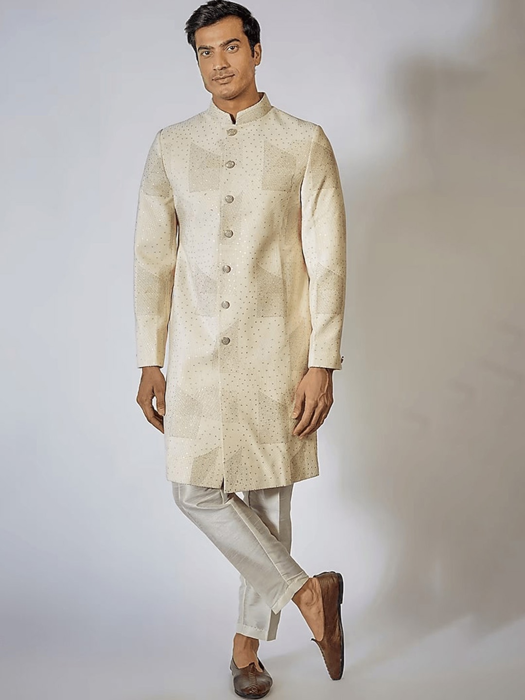 

RNG Safawala Embroidered Mandarin Collar Silk Sherwani Set, Off white