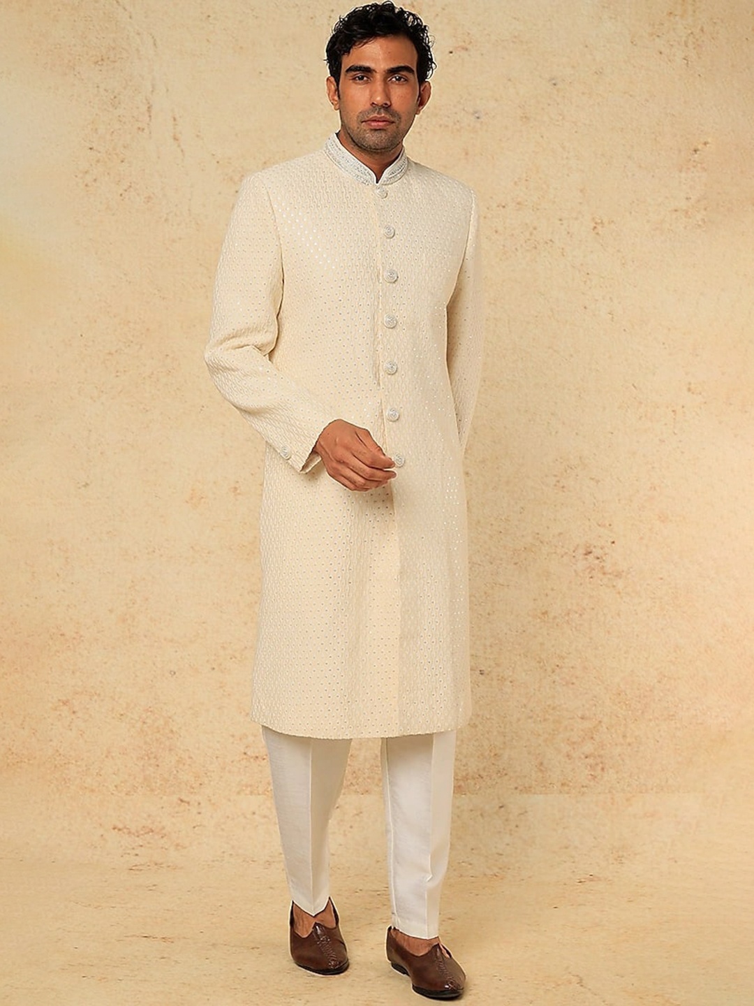 

RNG Safawala Embroidered Mandarin Collar Raw Silk Sherwani Set, Cream