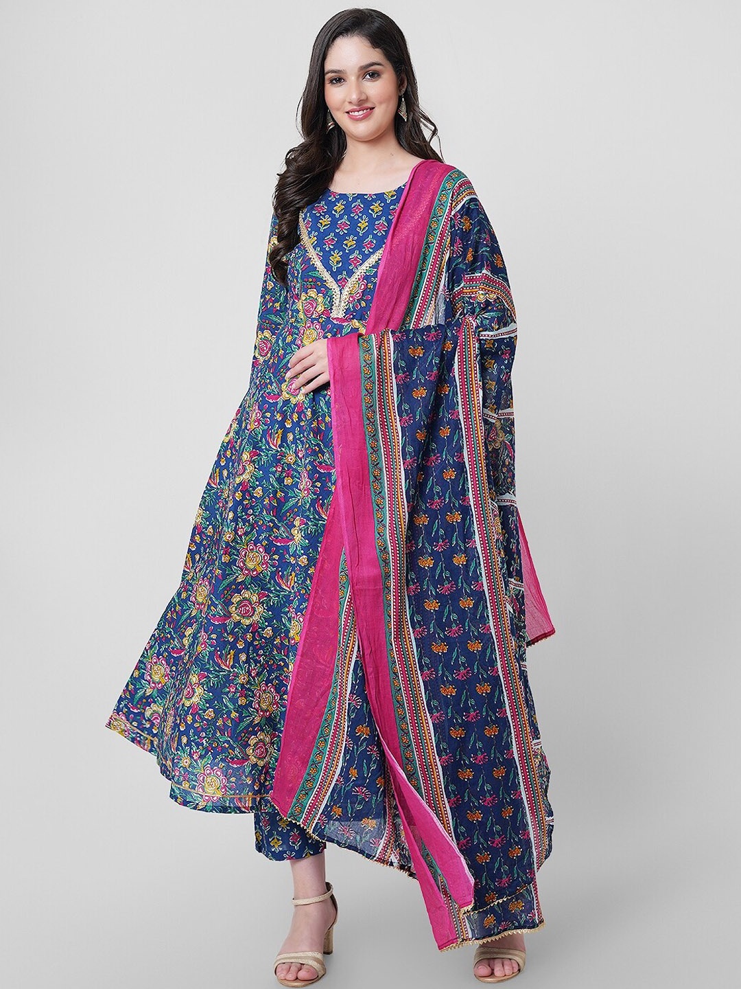 

JANAKDULARI CREATION Floral Printed Gotta Patti Pure Cotton Kurta With Trouser & Dupatta, Blue