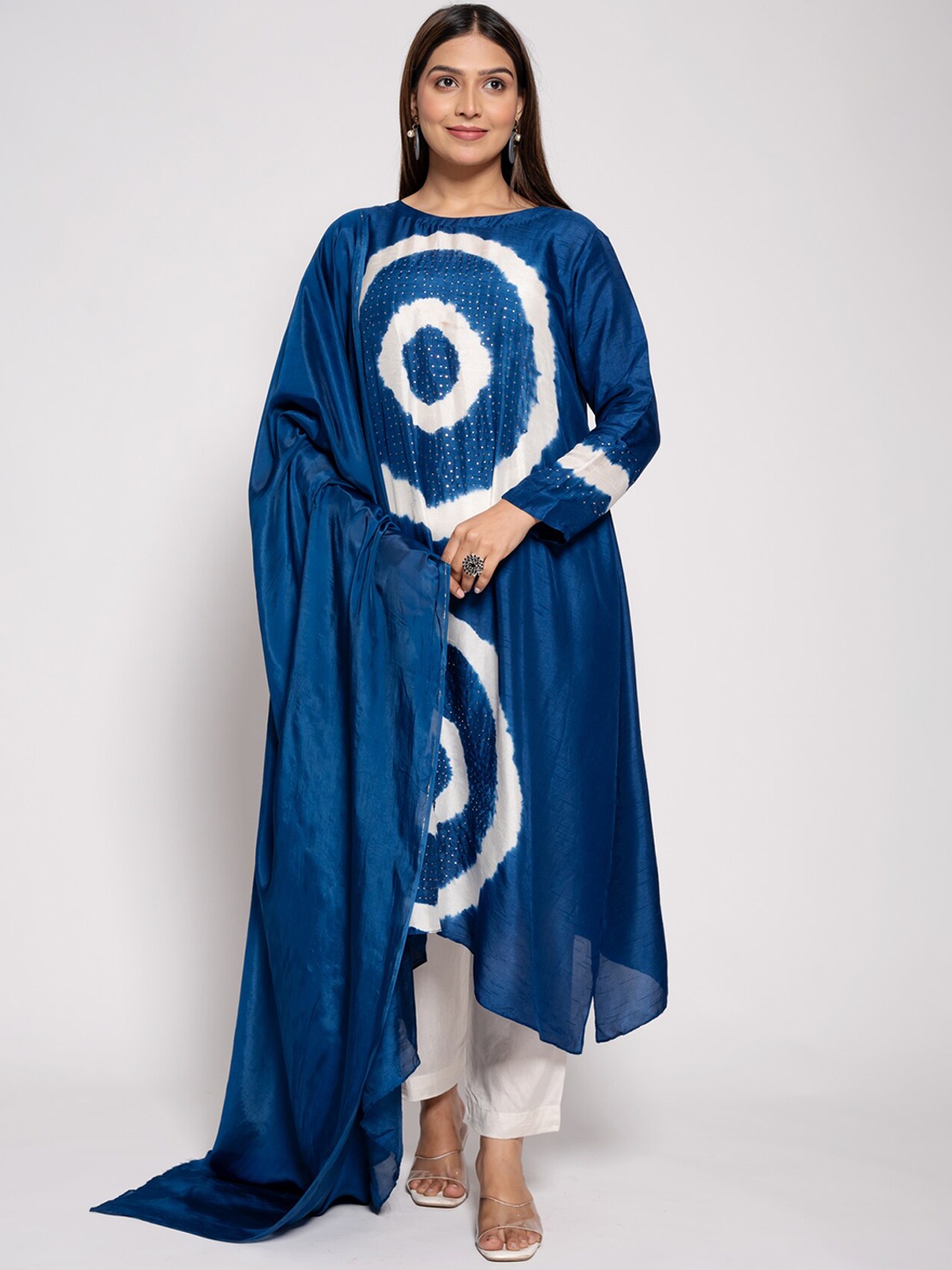 

AFFAIRE'S BY LEVELL5 Geometric Dyed Geometric A-line Kurta with Trousers & Dupatta, Blue