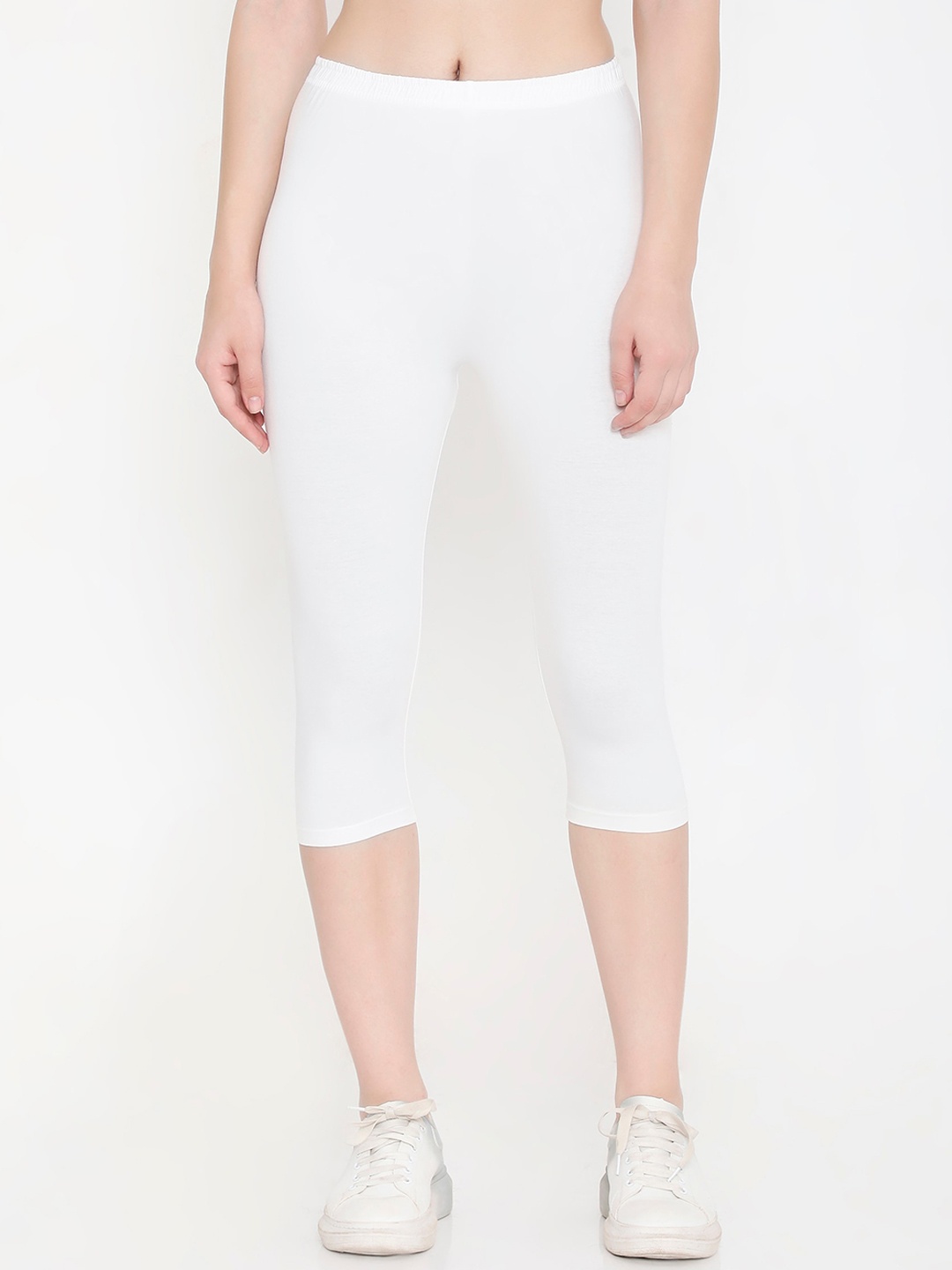 

Feelings Women Solid Slim Fit Cotton Capri, White
