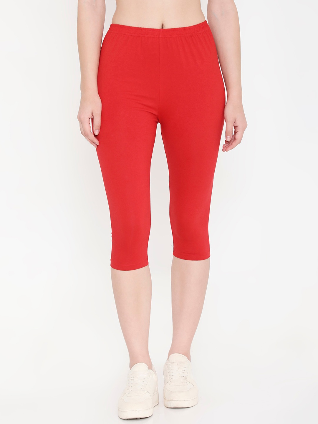 

Feelings Women Solid Slim Fit Cotton Capri, Red