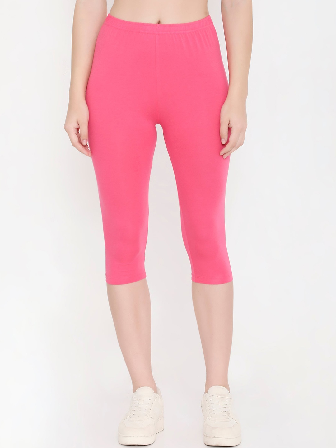 

Feelings Women Solid Slim Fit Cotton Capri, Pink
