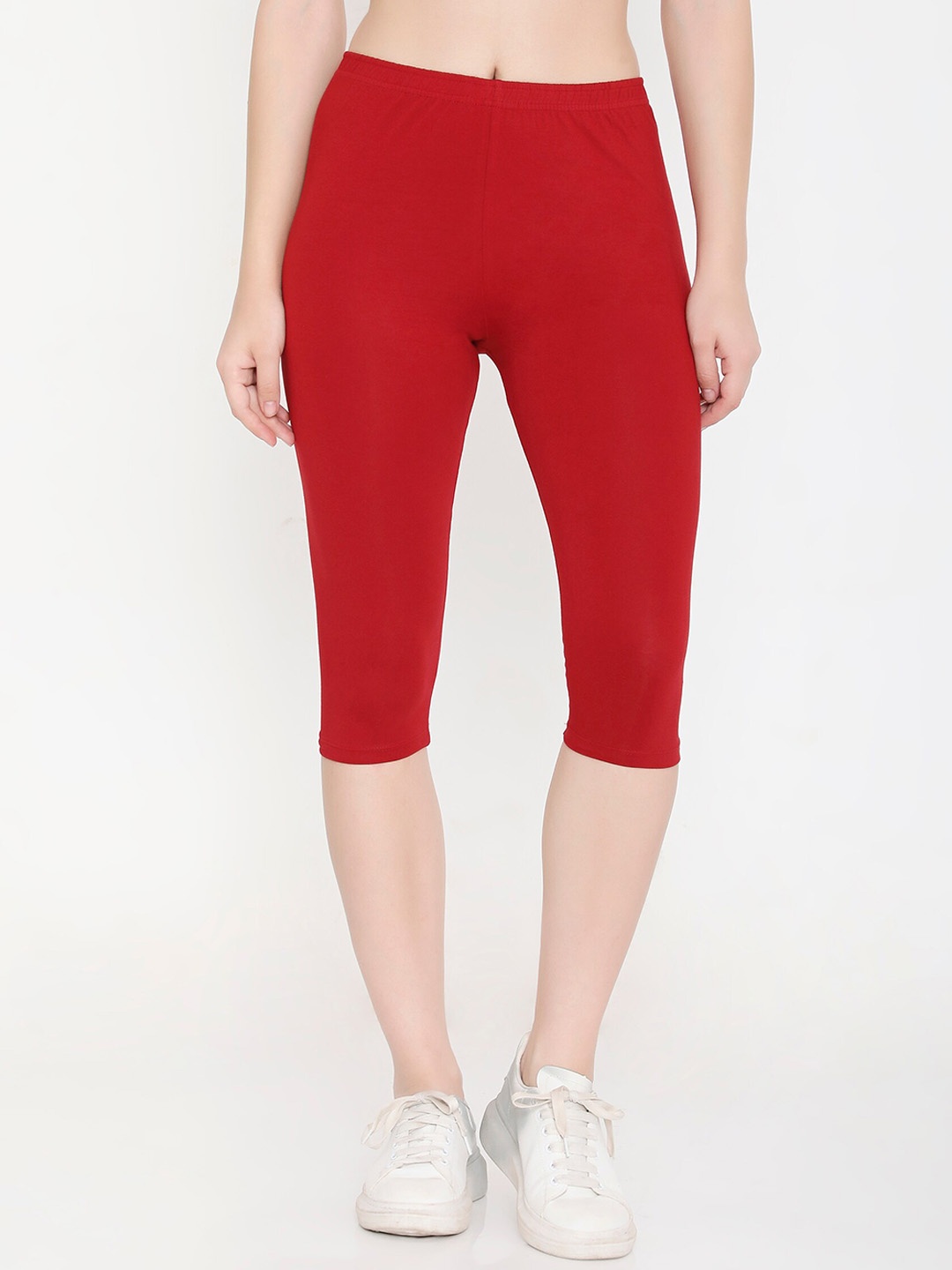 Feelings Women Solid Slim Fit Cotton Capri, Maroon