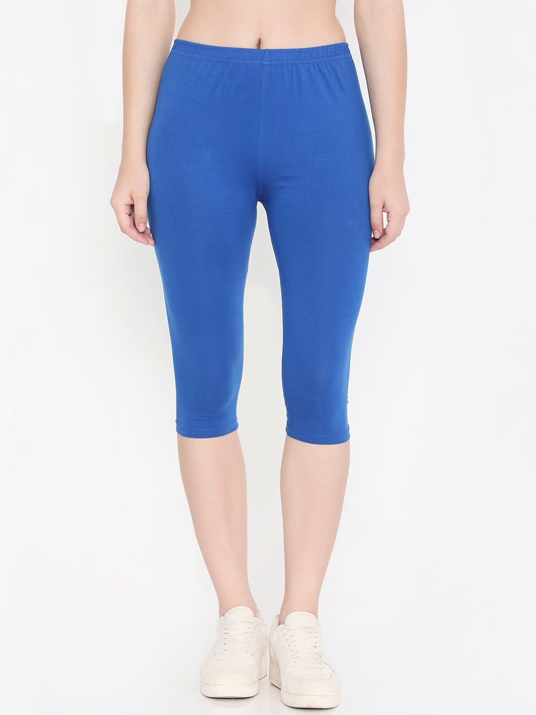 

Feelings Women Solid Slim Fit Cotton Capri, Blue