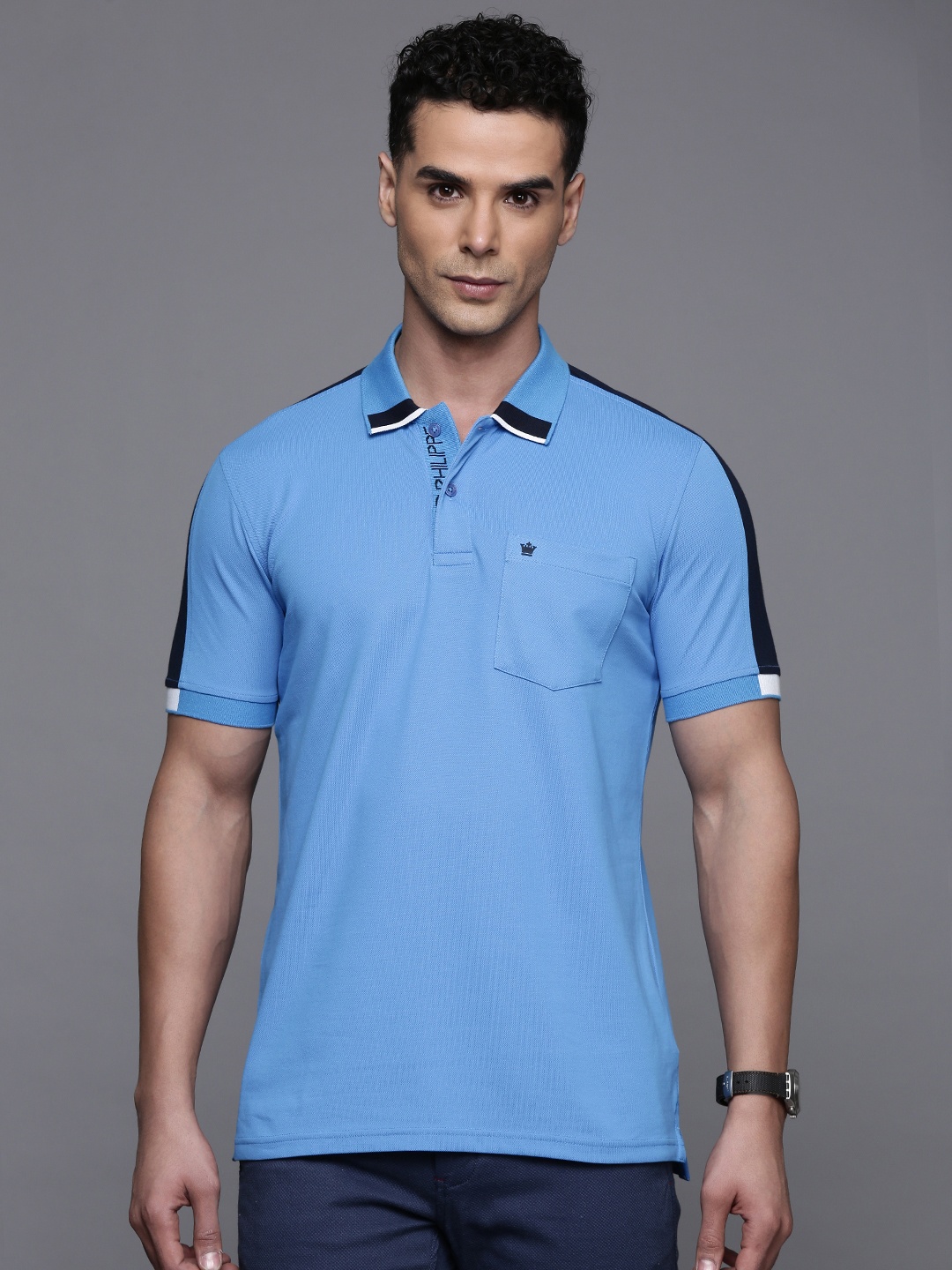 

Louis Philippe Solid Polo Collar Pocket T-shirt, Blue