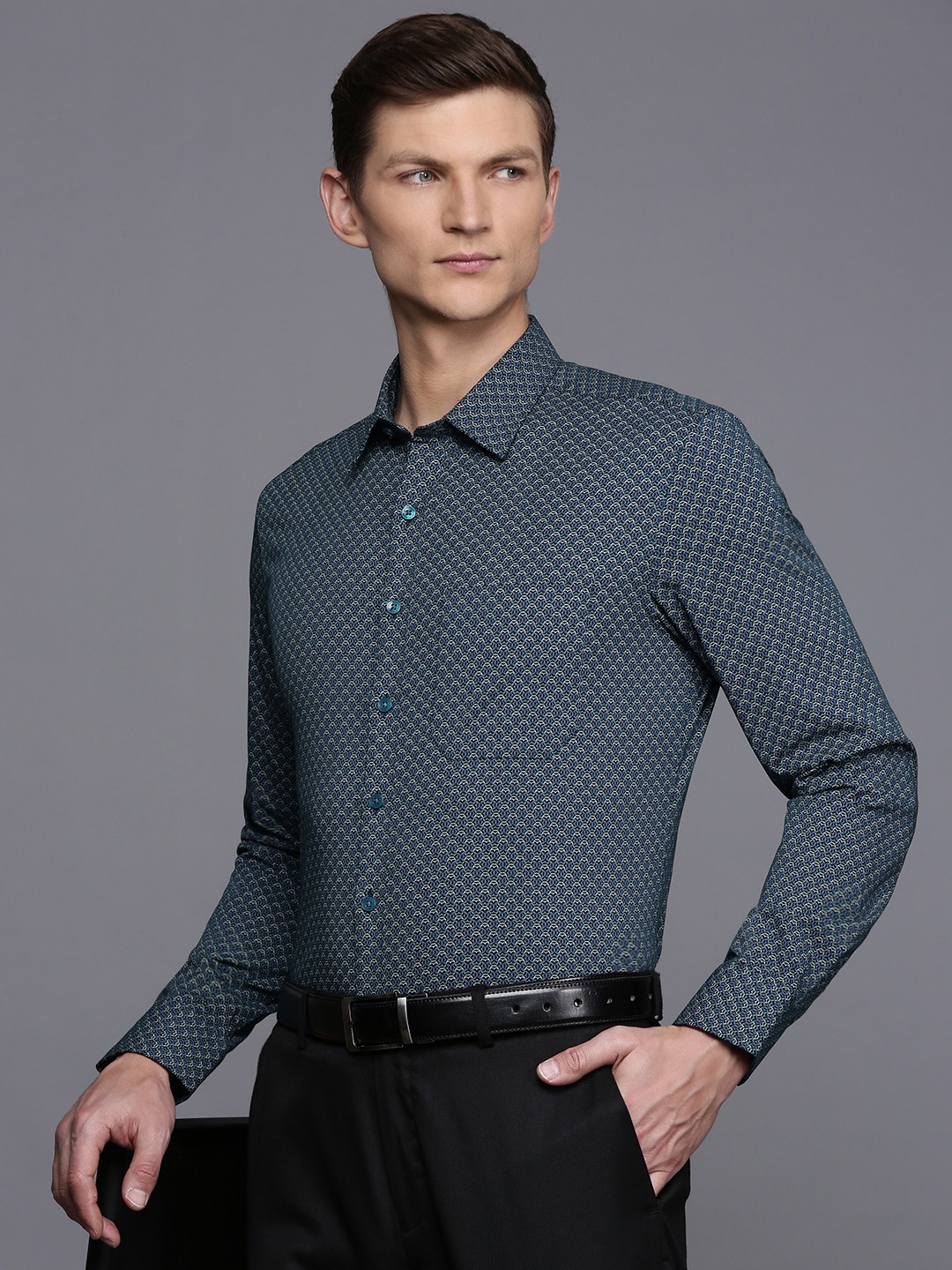 

Louis Philippe Slim Fit Geometric Printed Formal Shirt, Blue