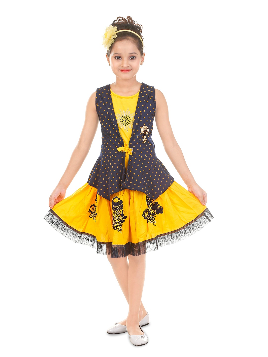 

CELEBRITY CLUB Girls Printed Round Neck Sleeveless Top & Skirt, Yellow
