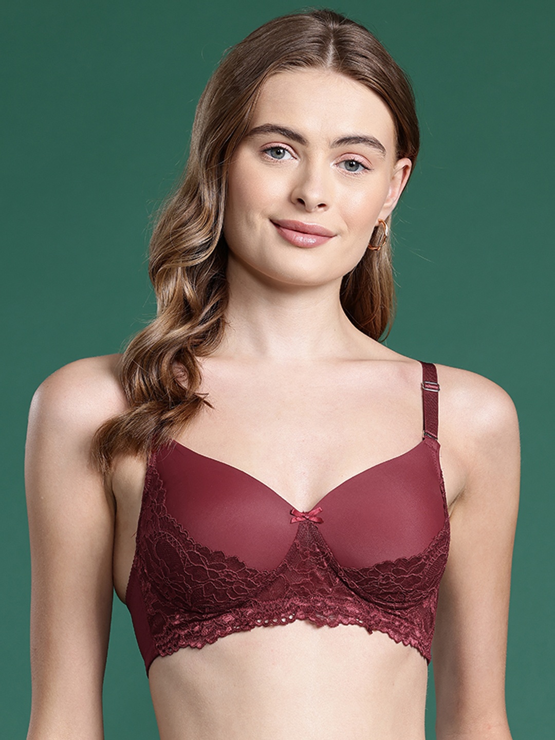 

DressBerry Solid Lace Full Coverage Lightly Padded Bra, Maroon