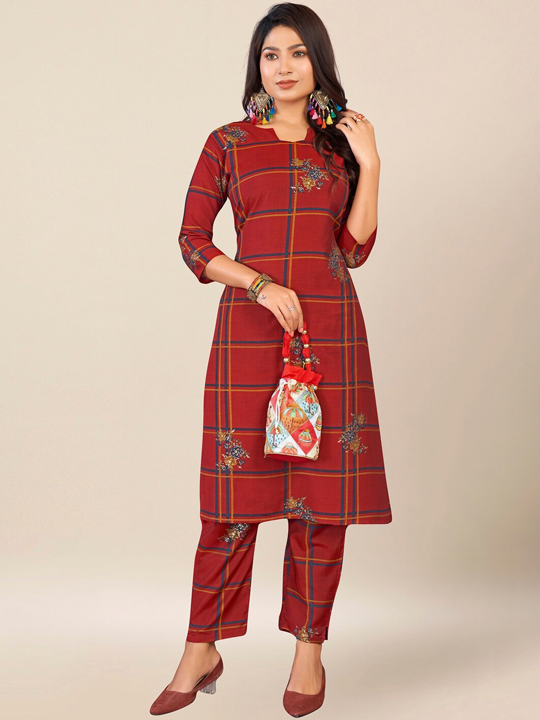 

GRANTH FASHION Women Printed Regular Pure Silk Kurta with Salwar, Red