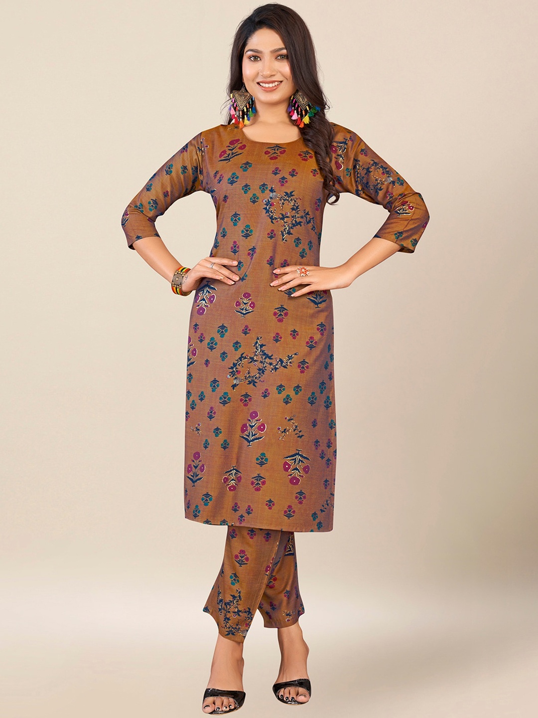

GRANTH FASHION Women Floral Printed Regular Pure Silk Kurta with Salwar, Mustard