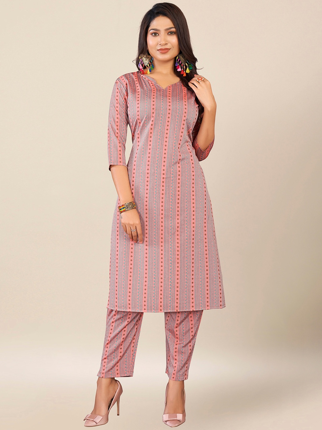 

GRANTH FASHION Women Printed Regular Pure Silk Kurta with Trousers, Pink