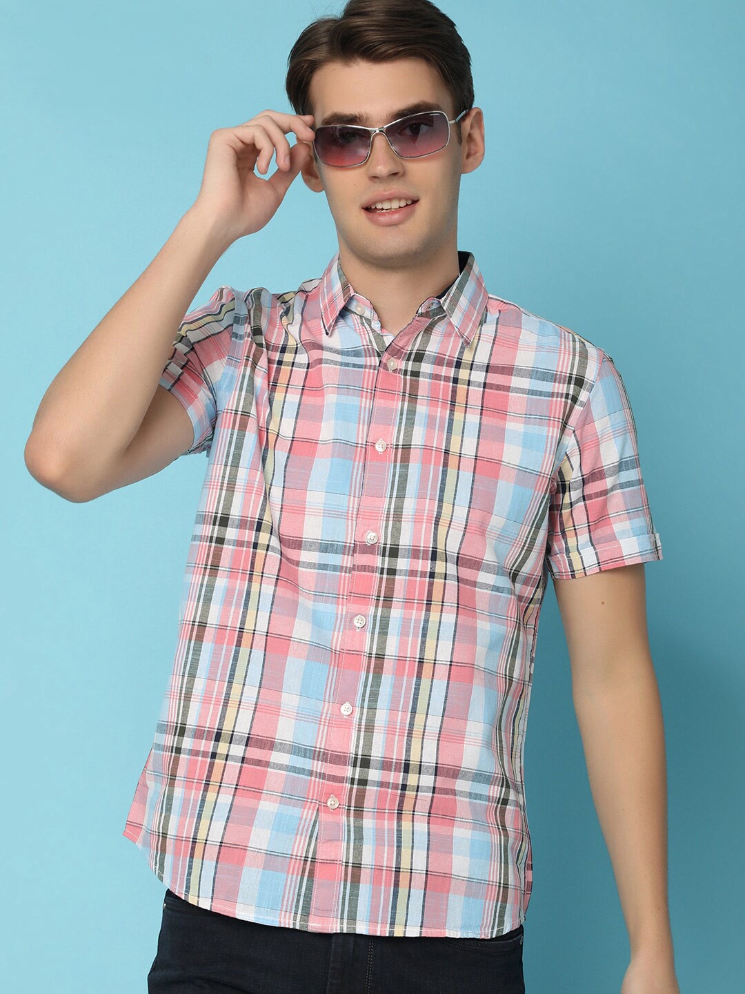 

V-Mart Tartan Checks Short Sleeves Spread Collar Opaque Checked Casual Shirt, Pink