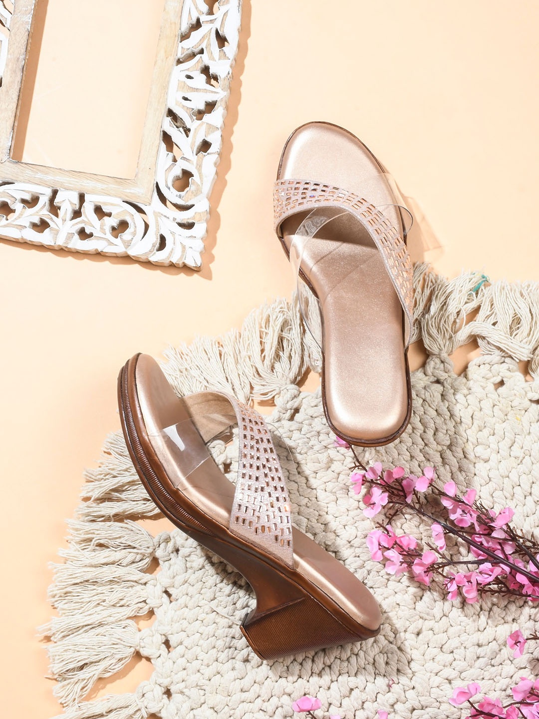 

Try Me Embellished Open Toe Wedges, Rose gold