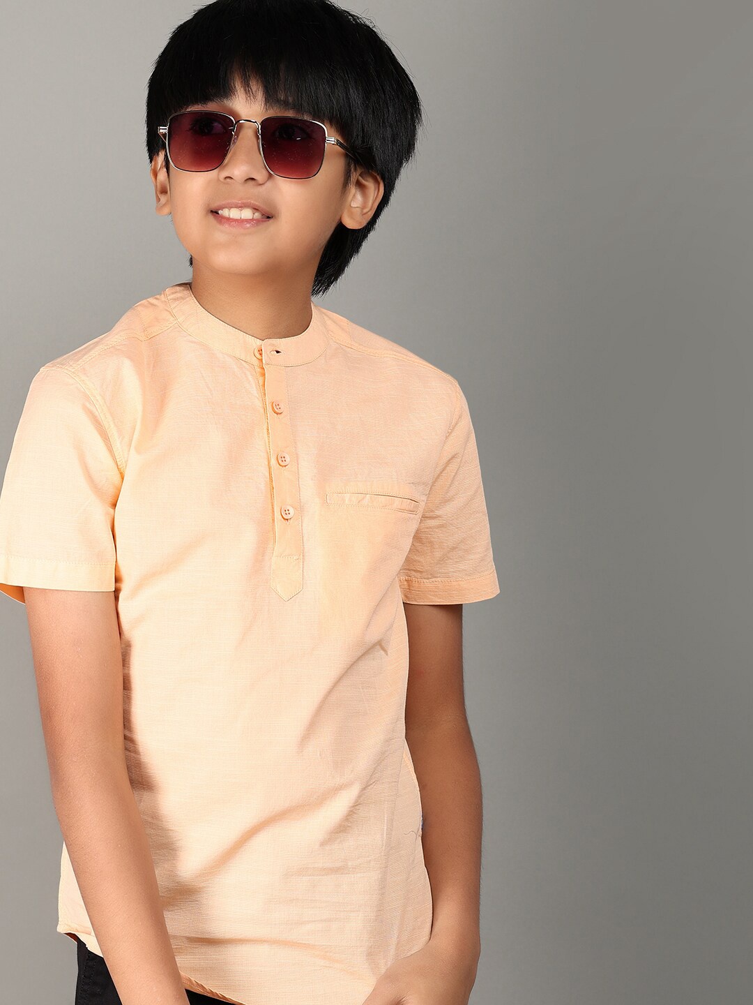 

V-Mart Boys Mandarin Collar Opaque Casual Shirt, Pink