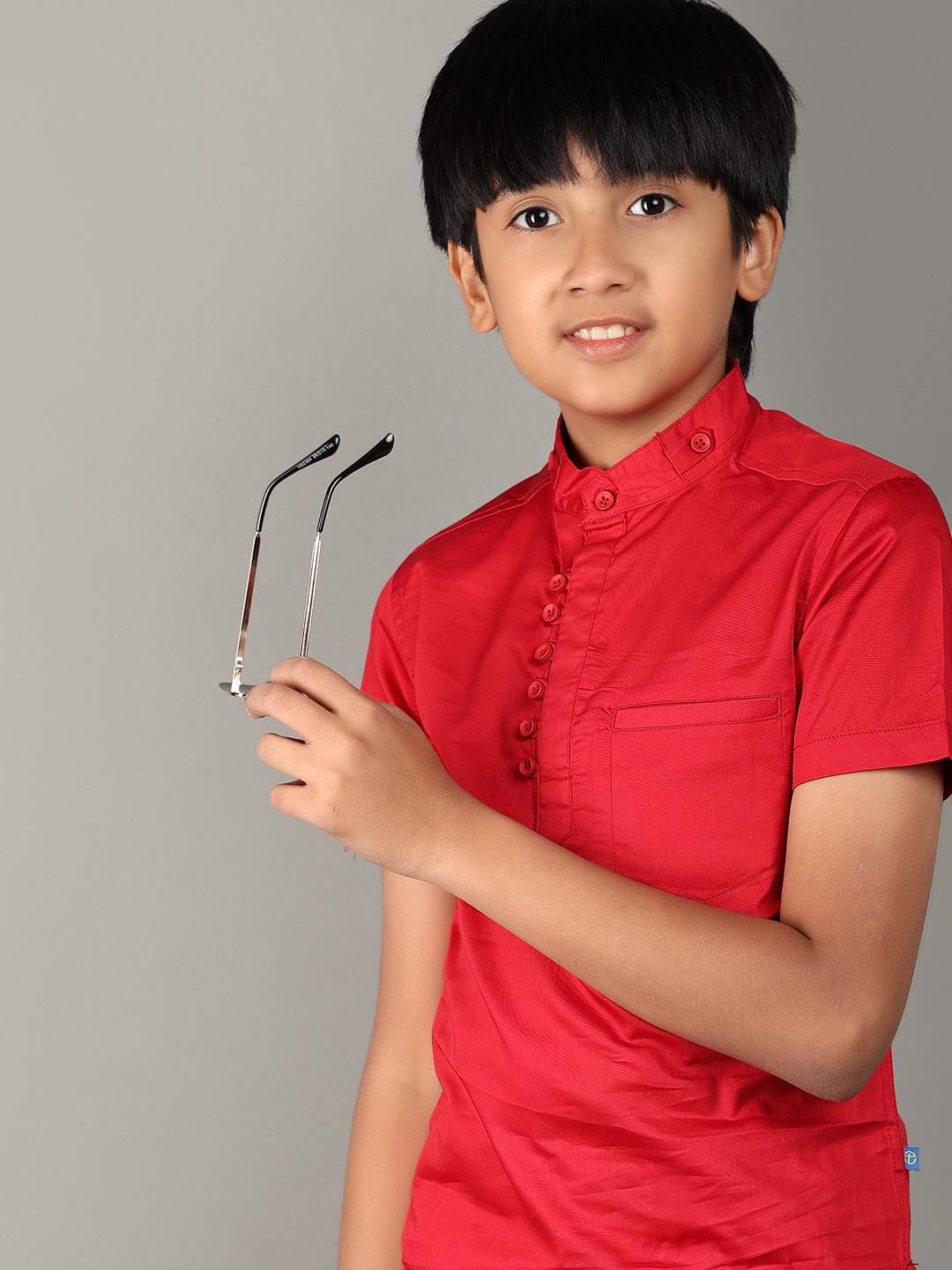 

V-Mart Boys Mandarin Collar Short Sleeves Casual Shirt, Maroon