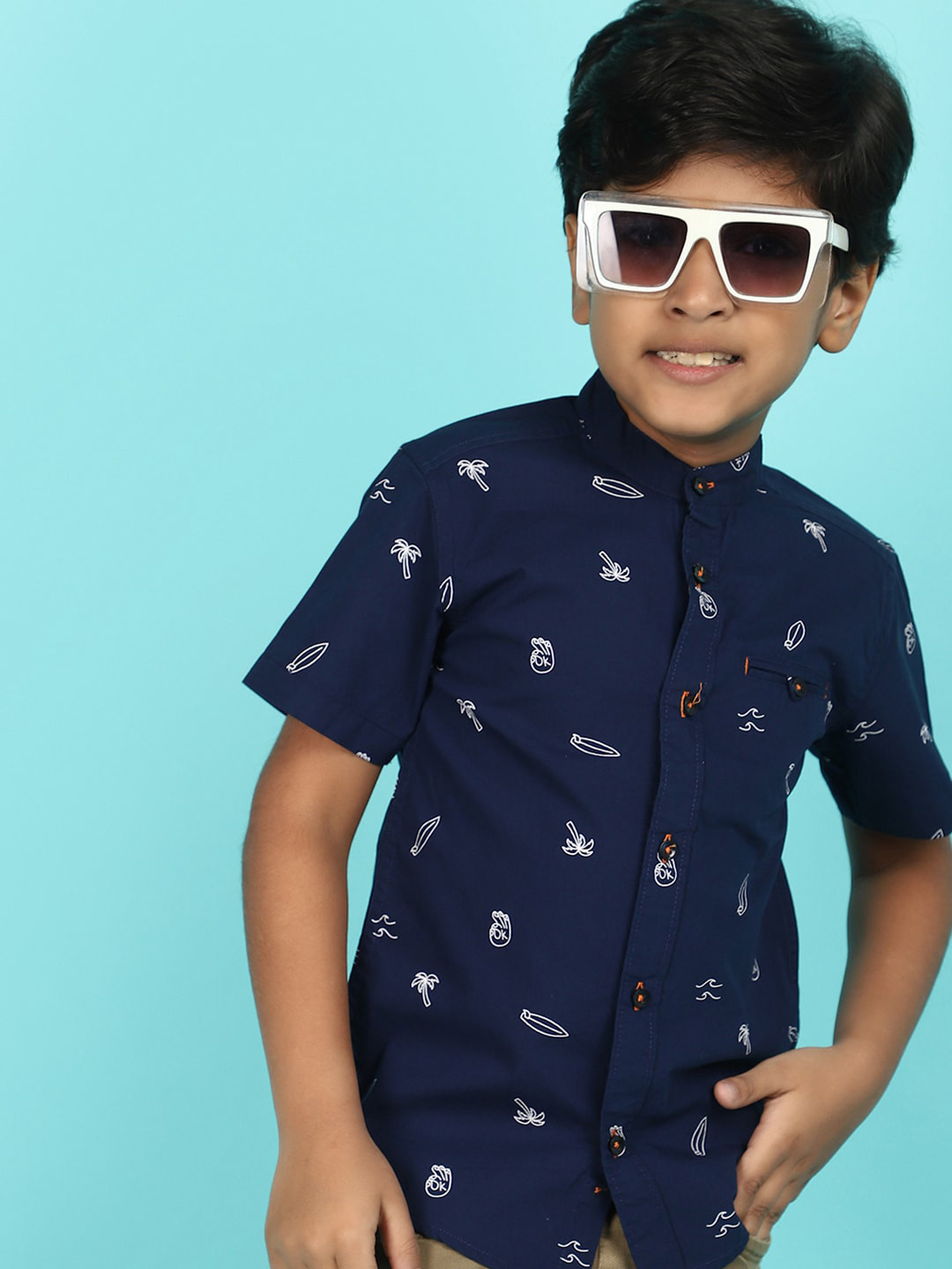 

V-Mart Boys Printed Mandarin Collar Casual Shirt, Blue