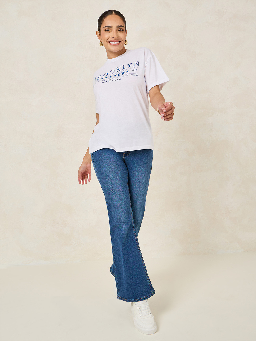 

Styli Women Brooklyn Slogan Roll Up Oversized T-Shirt, White