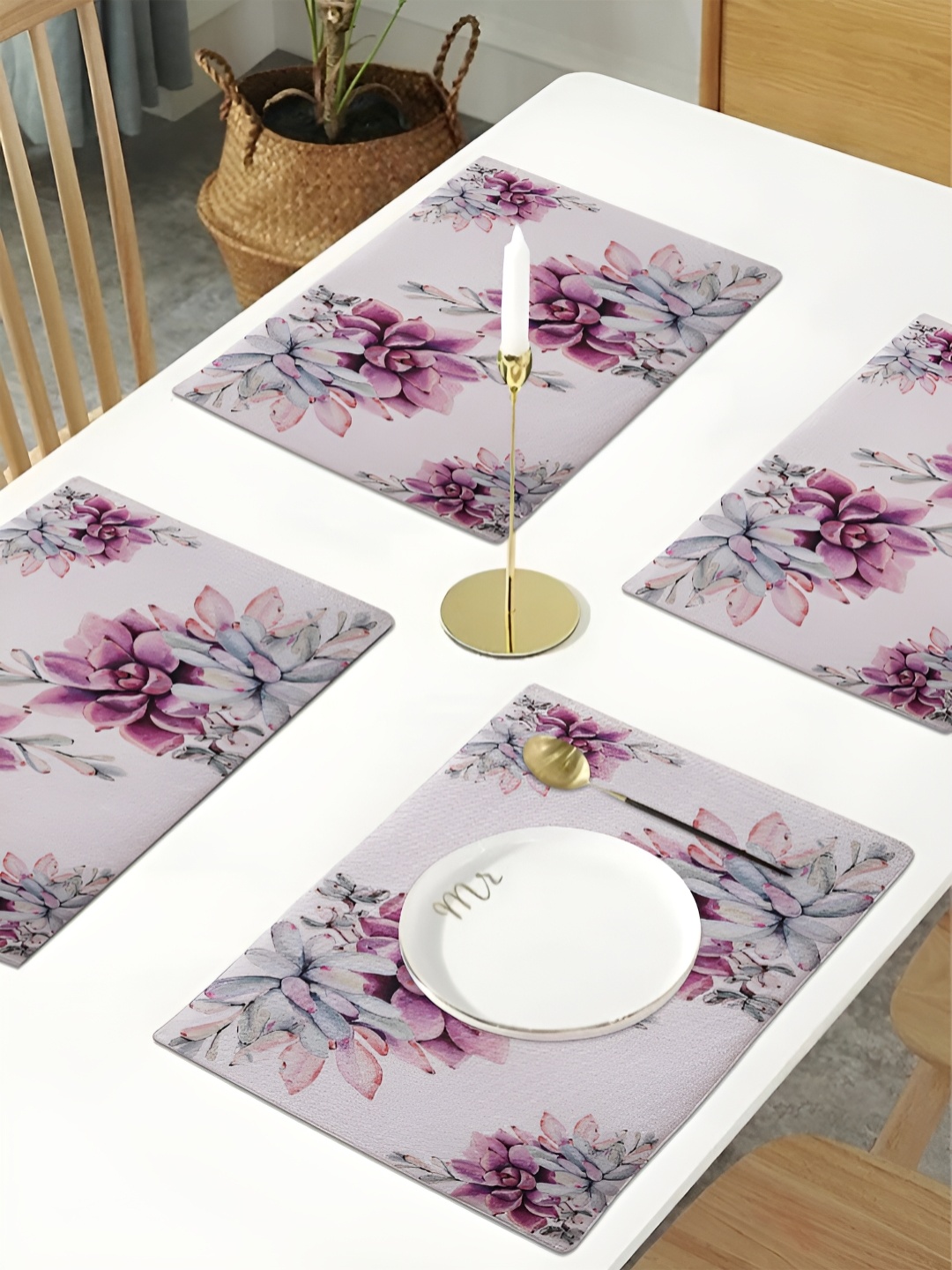 

HOME9INE Off White & Pink 4 Pieces Floral Printed Table Placemats