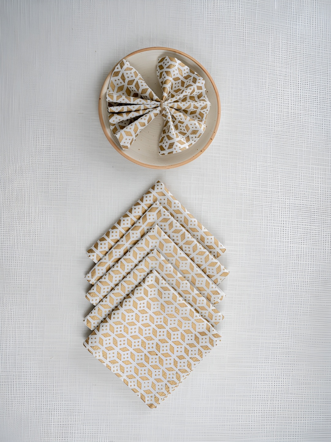 

TARAN LIVING White & Yellow 6 Pieces Geometric Printed Cotton Dinner Table Napkins