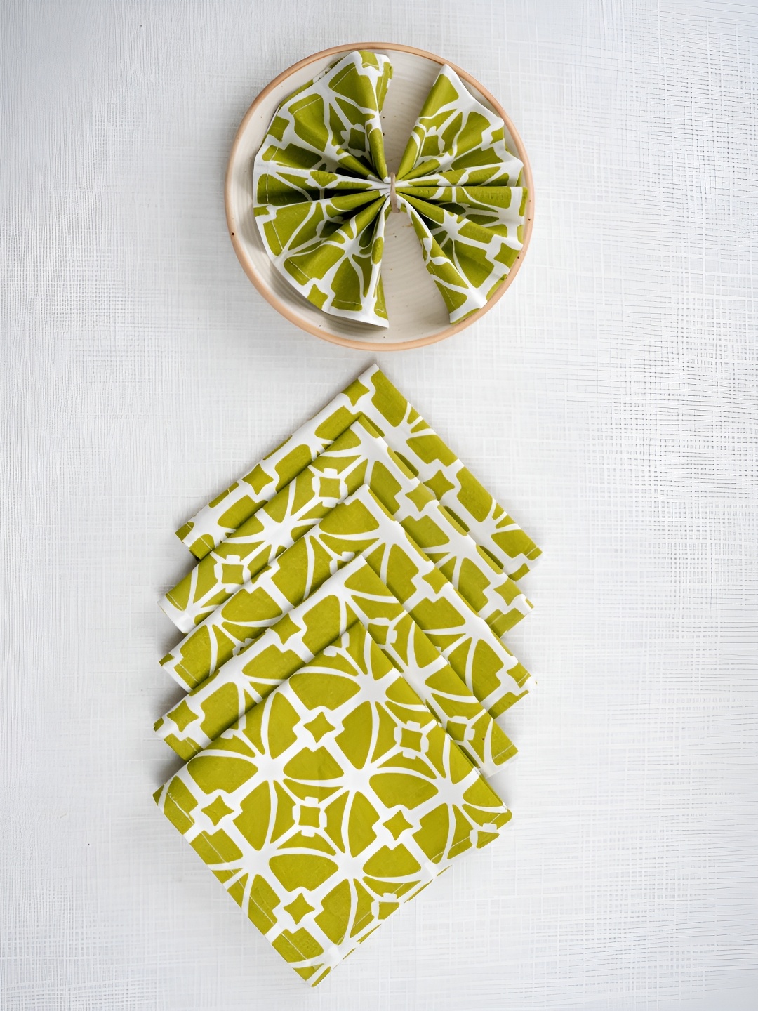 

Ratan Cart Green & White 6 Pieces Geometric Printed Cotton Table Napkins