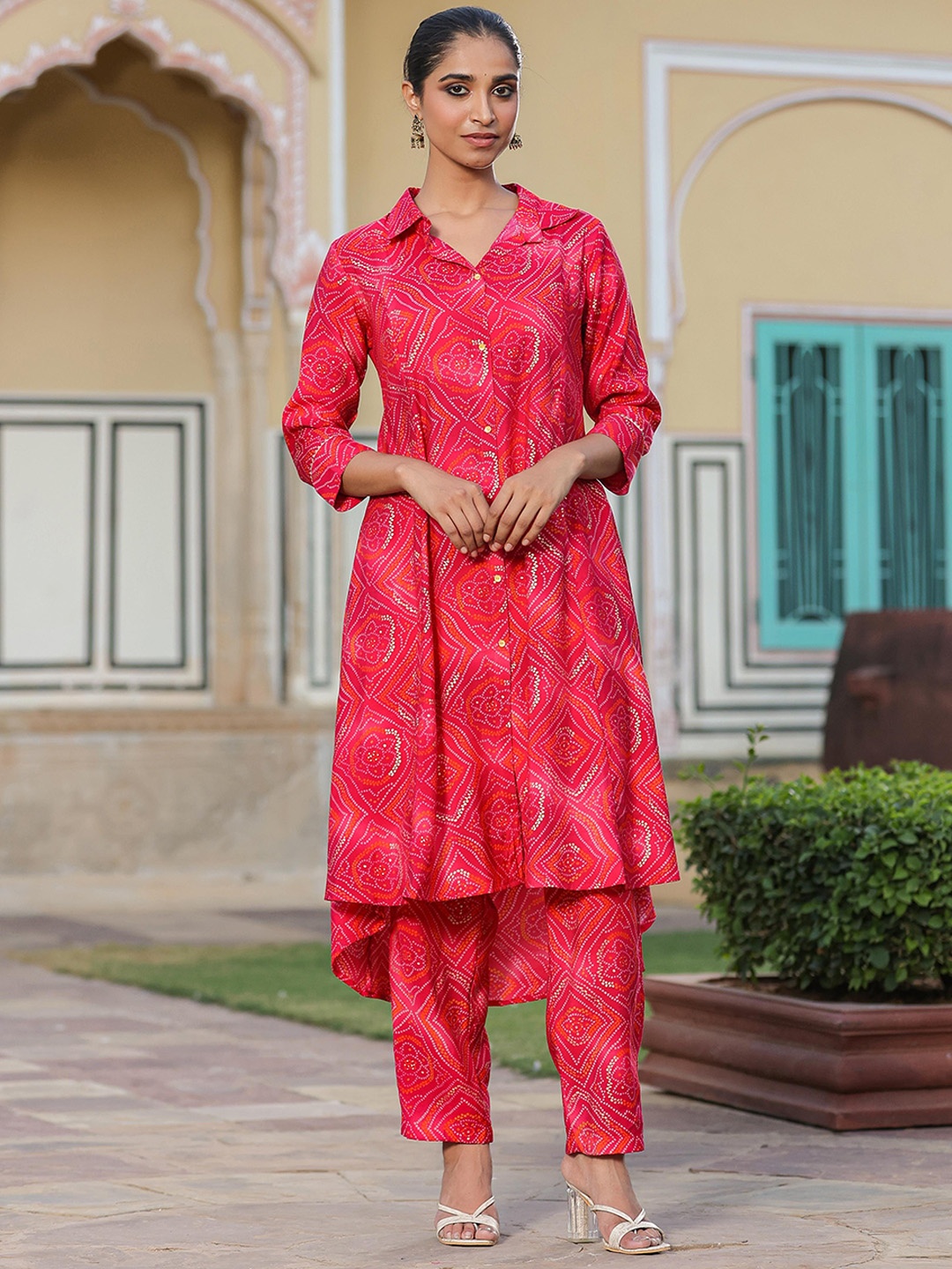 

SCAKHI Printed Shirt Collar Kurta With Trousers Co-Ords, Pink