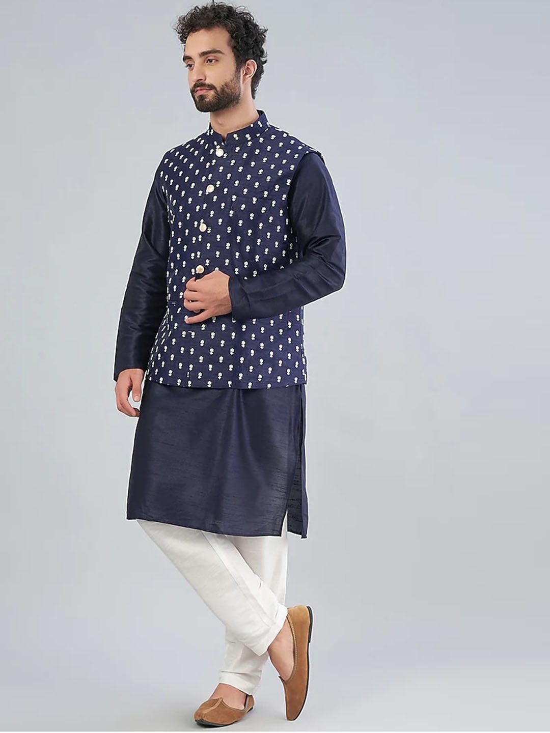 

RNG Safawala Mandarin Collar Embroidered Straight Kurta With Trousers And Jacket, Blue
