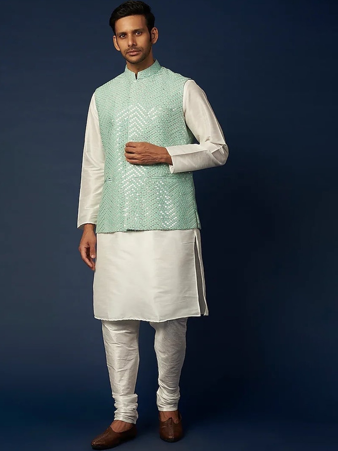 

RNG Safawala Mandarin Collar Kurta with Churidar, White