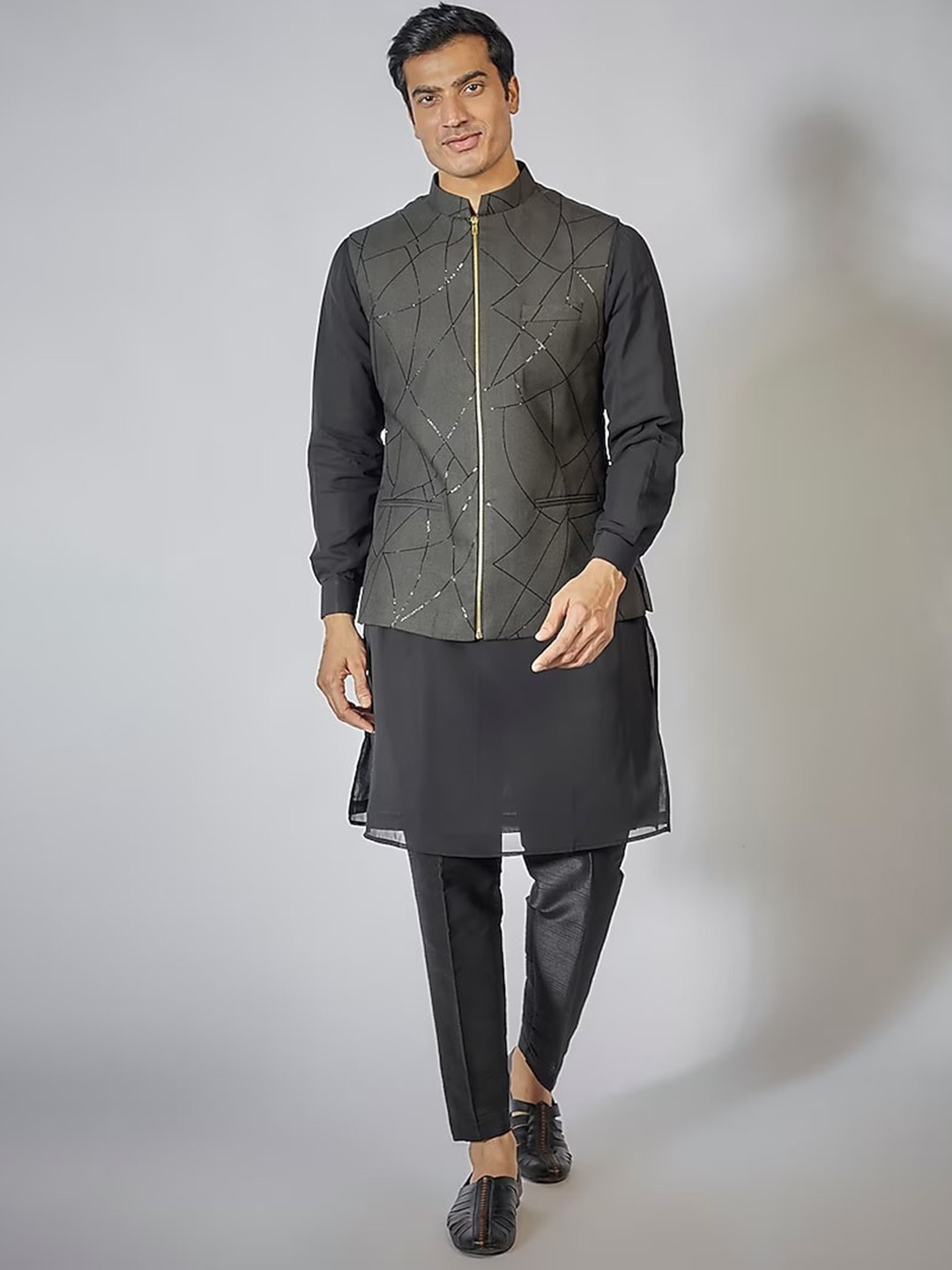 

RNG Safawala Mandarin Collar Regular Pure Cotton Straight Kurta with Trousers, Black