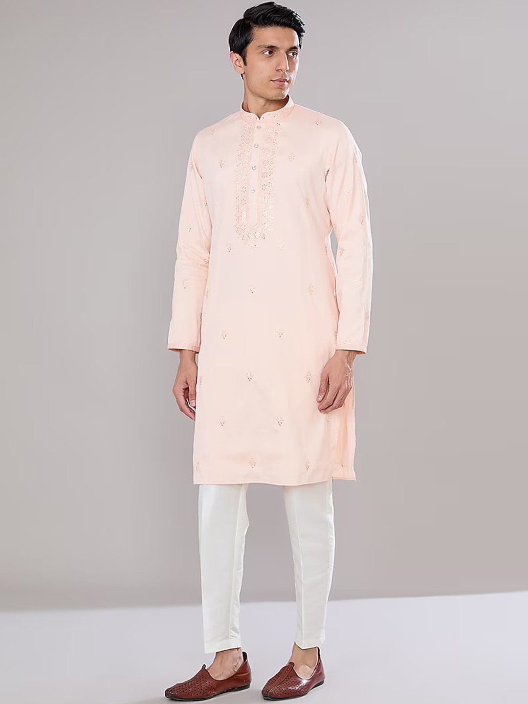 

RNG Safawala Floral Embroidered Regular Thread Work Kurta with Trouser, Pink